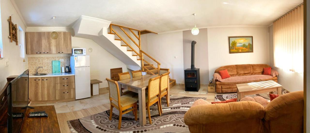 Chalet Kujta Peje Extérieur photo